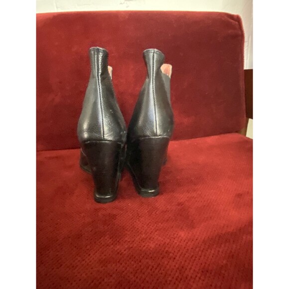 CORSO COMO LEXY WEDGE HEEL BOOTIE - Picture 5 of 8